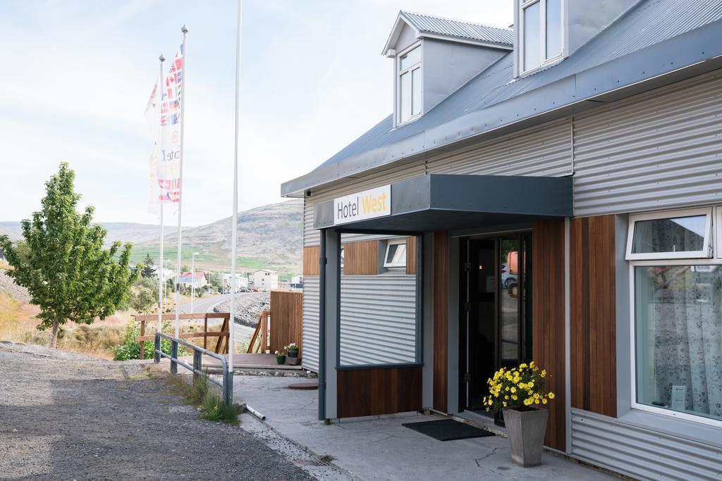 Hotel West Patreksfjordur Buitenkant foto